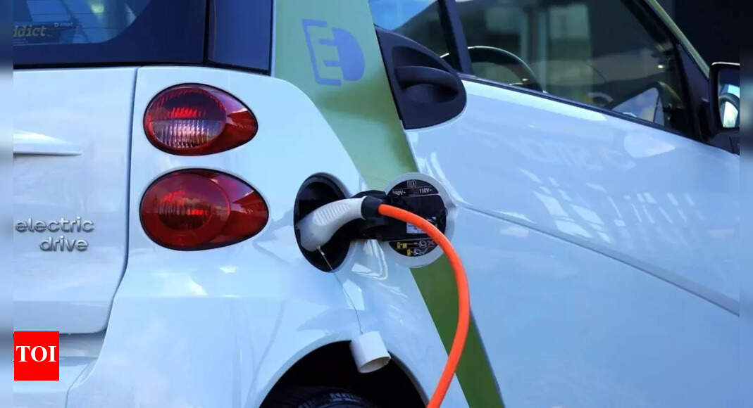 Can Battery Recycling Solve EV Industry's E-Waste Problem?