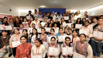 Anil Vij Urges Youth to Limit Screen Time, Announces Rs 12.5 Lakh Grant for Meritorious Students