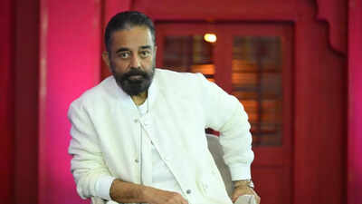 FIR filed after Kamal Haasan's portrait set ablaze in Bengaluru amidst Kannada row