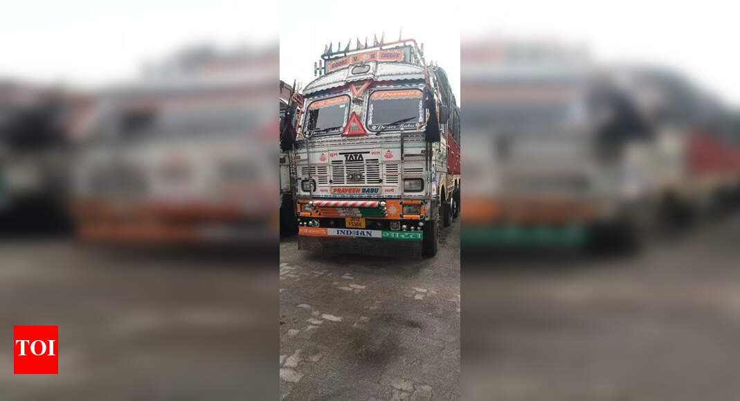 Truck with Illegal Mica Seized in Hazaribag