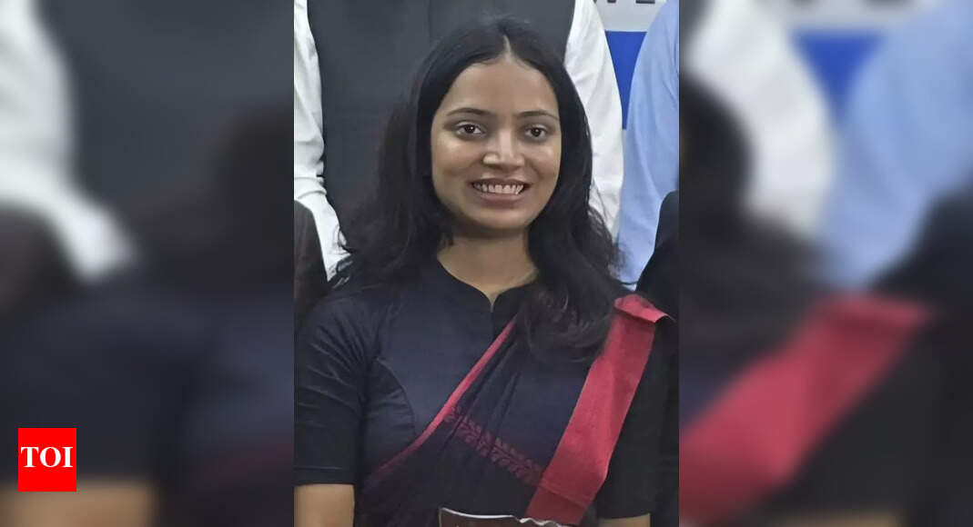 Bengal Study Centre Celebrates Civil Service Success