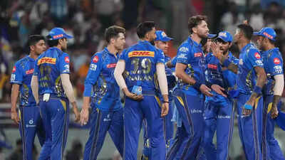  Rohit Sharma punishes GT's butter-fingers in Eliminator