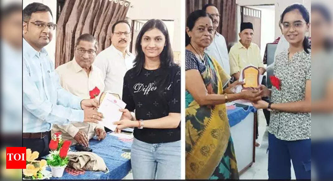 Senior Citizens Forum Honors Students with Felicitation Ceremony