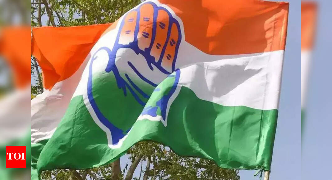 Congress Party Debates Cabinet Roles for Key Families in Telangana