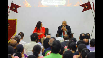  Lieutenant General (retd) Vinod Khandare