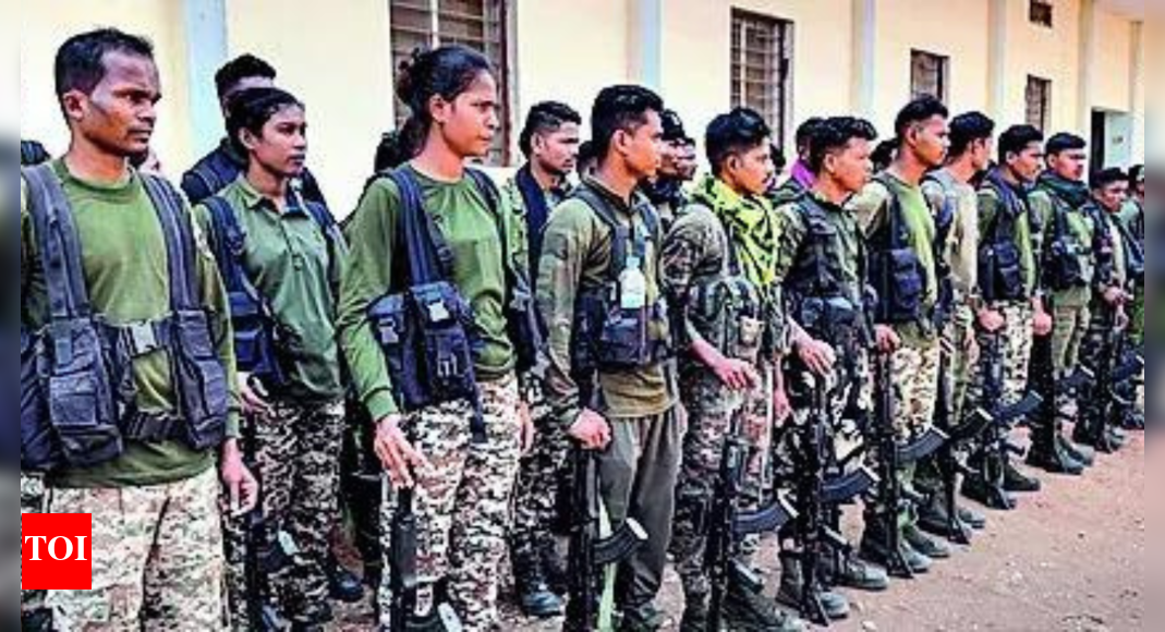 Cops get swift promotions in Chhattisgarh for anti-Maoist ops