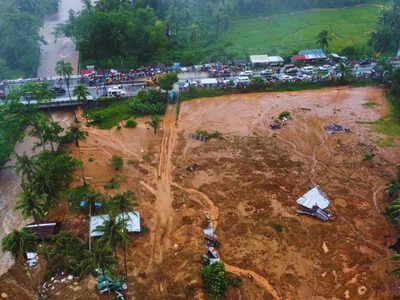  Landslide on Kedarnath Highway; travel advisory issued
