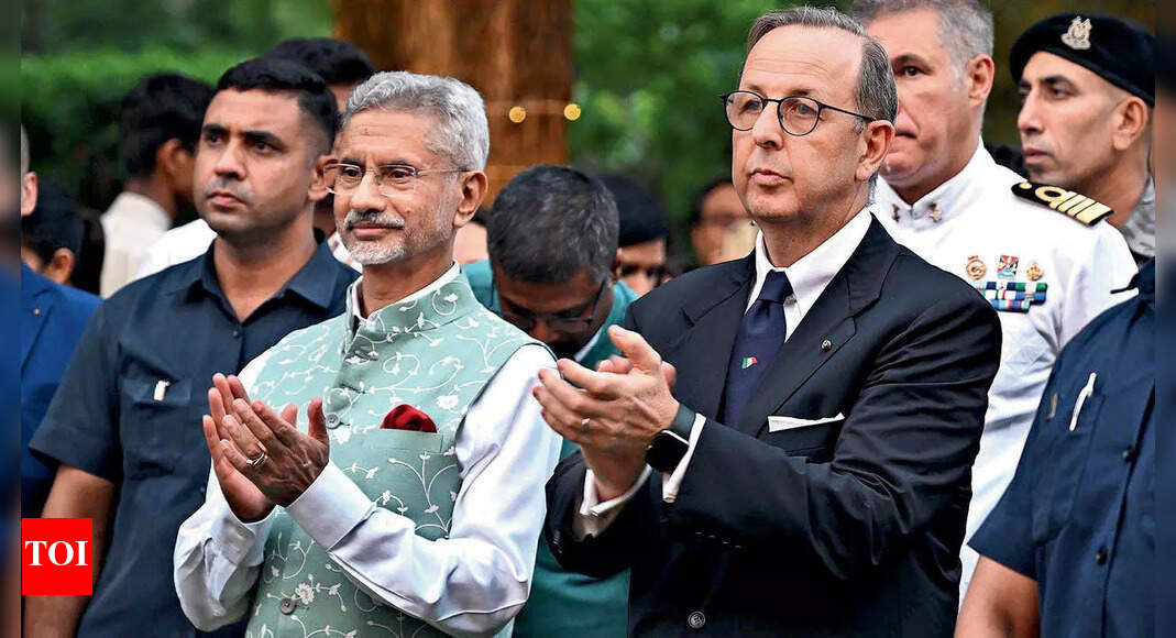 Italy toasts peace and friendship with India