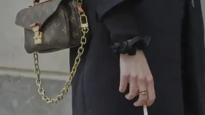 Country that made smoking sexy is breaking up with cigarettes