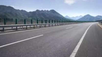 Vehicular Underpass opens near Worli on Mumbai Coastal Road project