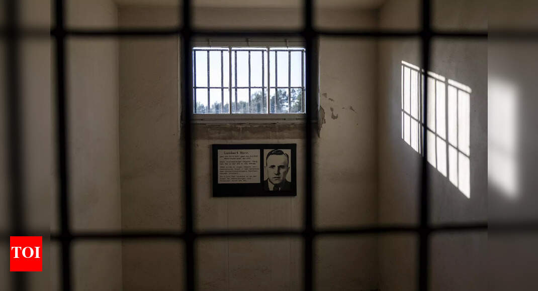 France’s jails hit breaking point as inmate numbers soar past capacity