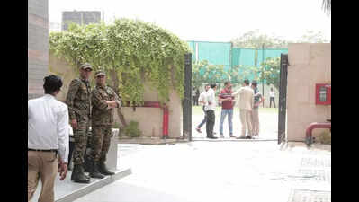 Bomb hoax at 2 city hotels; ministers, guests, staff evacuated