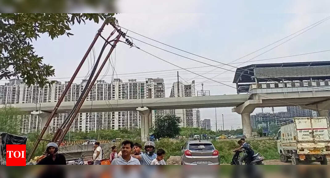 Noida and Ghaziabad Storms Cause Damage and Fatalities