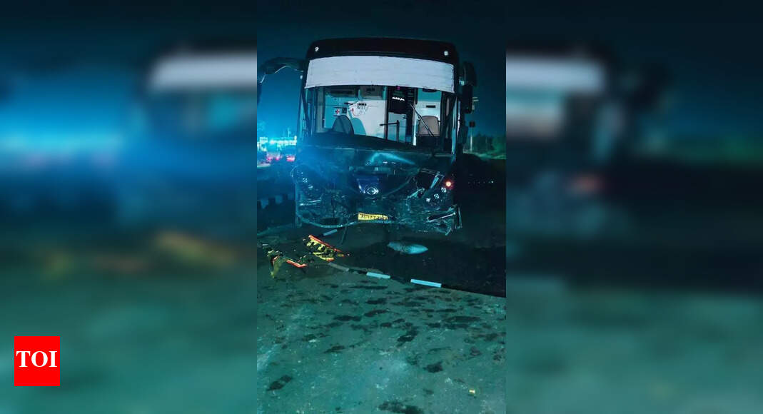 Bus Crash in Erode Injures Passengers Early Saturday