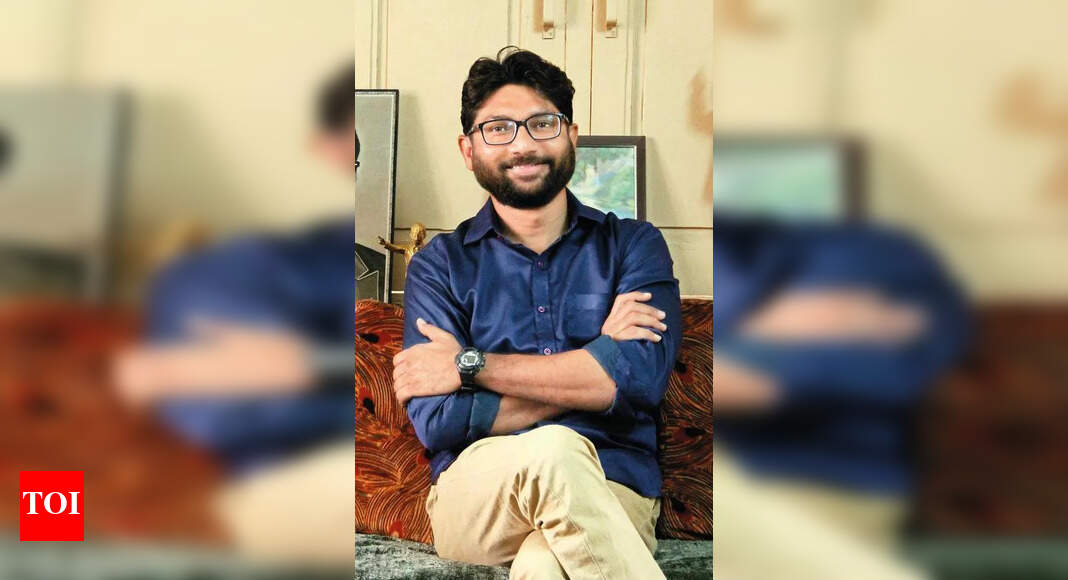 Mevani Criticizes Gujarat Congress Over Alleged BJP Ties