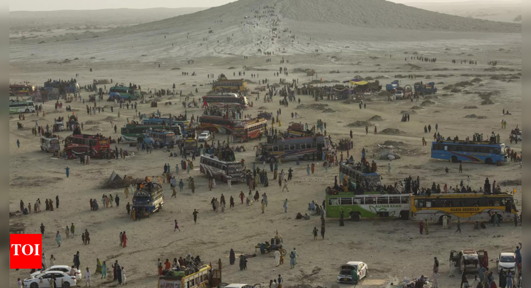 200 miles of sublime pain on a Hindu pilgrimage in Pakistan