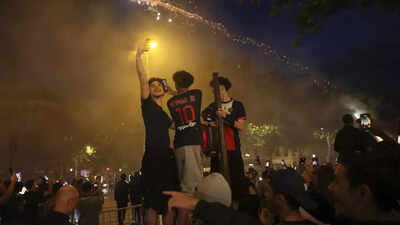  Paris goes wild after PSG win maiden Champions League title
