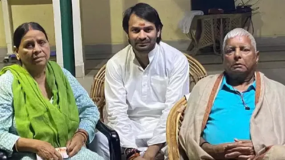 'Dear mom and dad ... ': Tej Pratap Yadav pleads for love, blames ‘greedy people’ for rift with Lalu, family