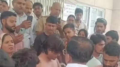 Salesman slapped, thrashed with belt by excise inspector for charging Rs 10 extra on beer bottle in Noida