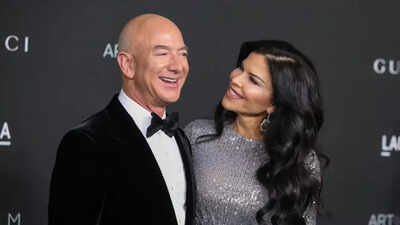 'Scarred' from $165 billion divorce: Jeff Bezos makes 'hefty' prenup as 'precautionary measure' ahead of wedding with Lauren Sanchez