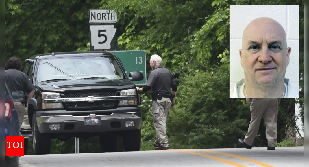 'Devil in the Ozarks' on Loose: Killer ex-cop has a dangerous edge as he knows exactly how police think
