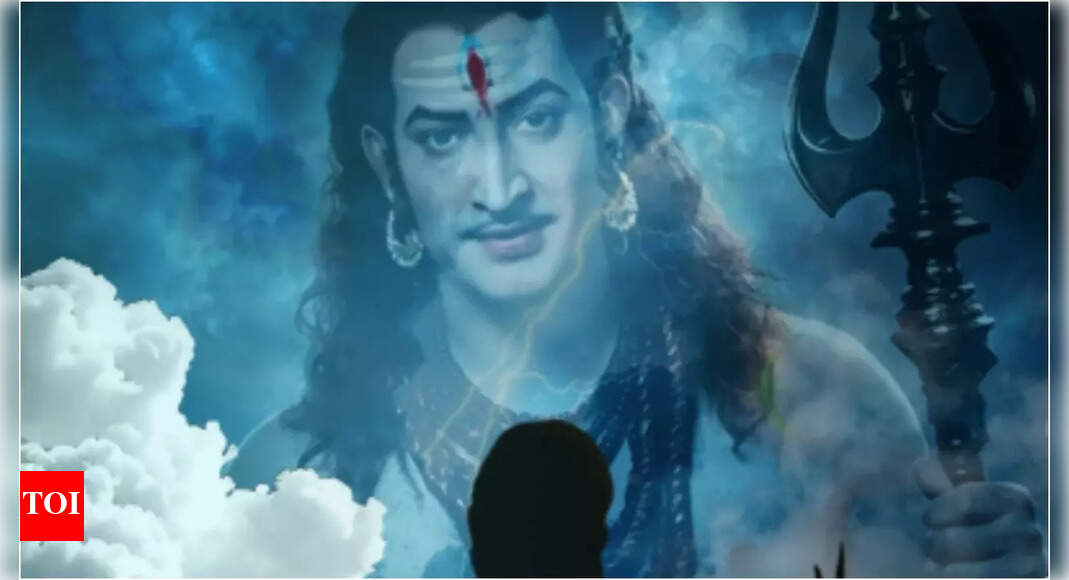 Sudheer Babu pays tribute to superstar Krishna Garu on his Birthday