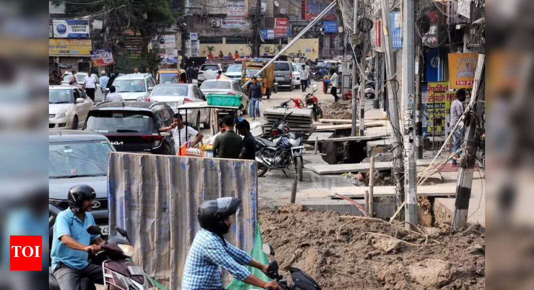 Patna Roads: Residents Worry Over Delayed Repairs Amid Monsoon