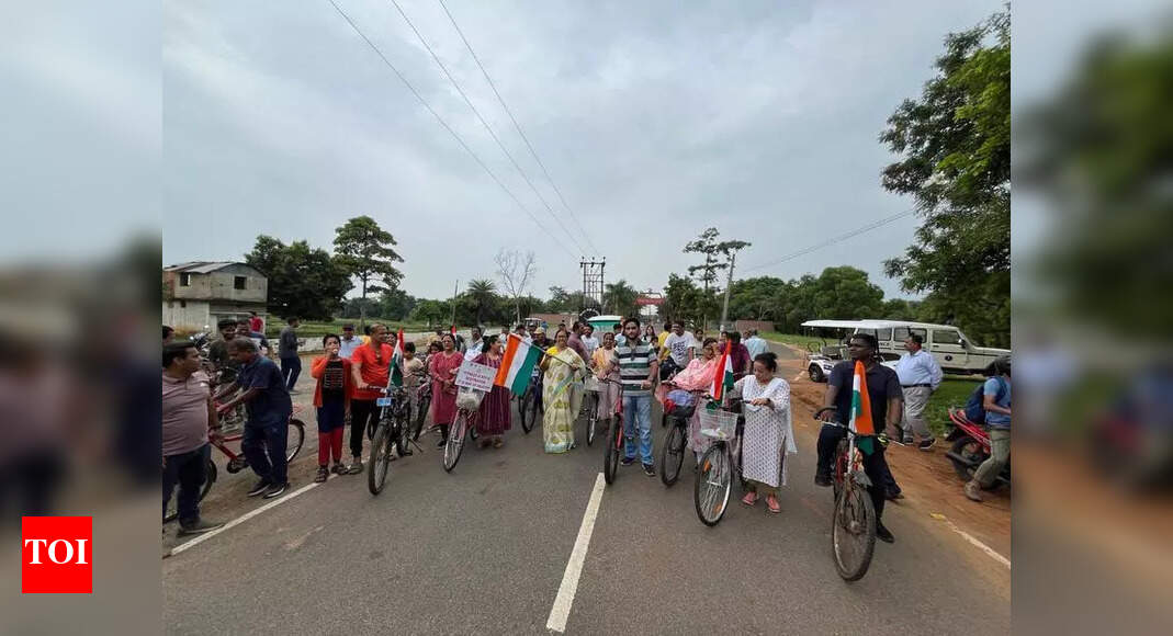 Experts: Cycling Beneficial for Health, Environment in Patna