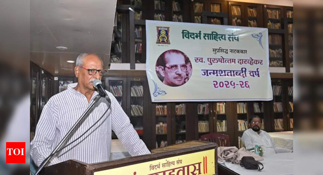 Tribute Highlights Need for Research on Playwright Darwhekar