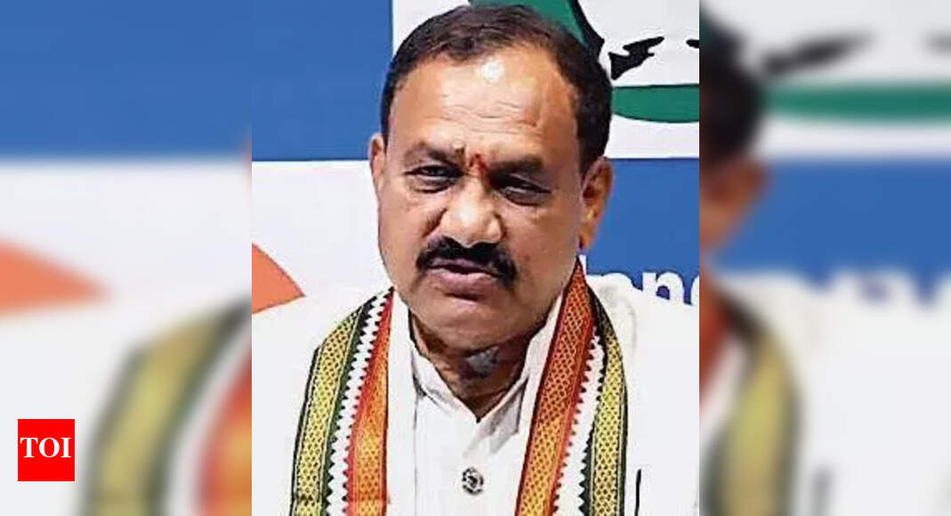 TPCC Accuses Kavitha of BJP Links, Questions Government