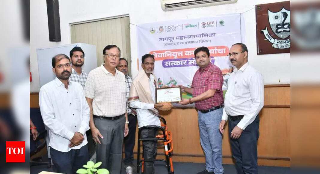 Nagpur Honors Retired Sanitation Workers in Historic Ceremony