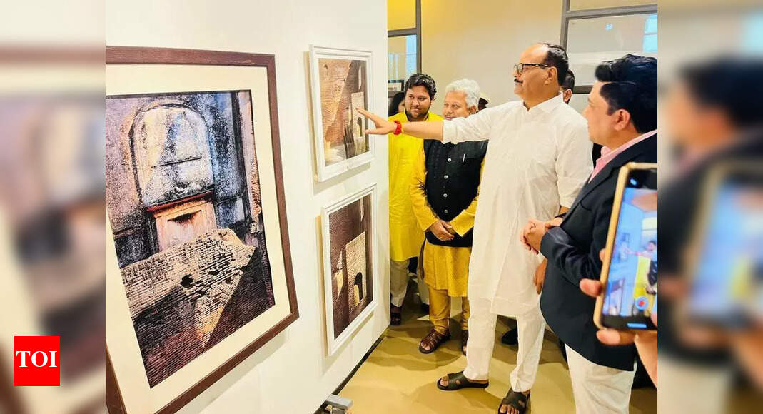 Solo Photo Show on Lucknow’s Residency Opens