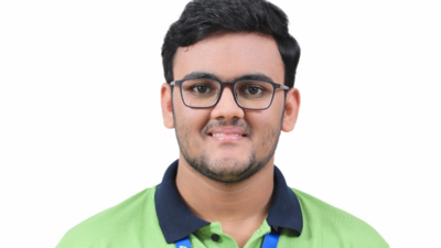 'Correcting mistakes strengthens your foundation,' says JEE Advanced 2025 AIR 1 Rajit Gupta
