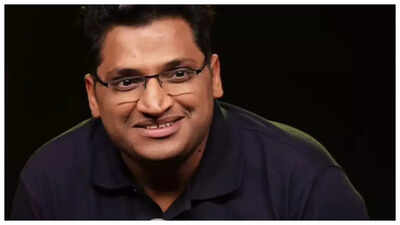 The internet has a mixed reaction to comedian Gaurav Gupta's roast of the Pakistani audience at his US show
