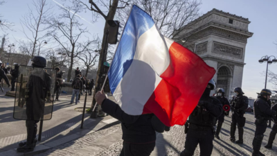 French lawmakers set to back promoting Dreyfus 130 years after scandal