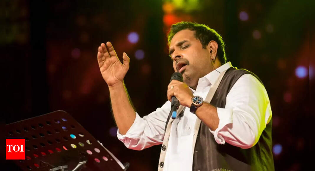 Shankar Mahadevan Performs Patriotic Tribute at IPL 2025 Final