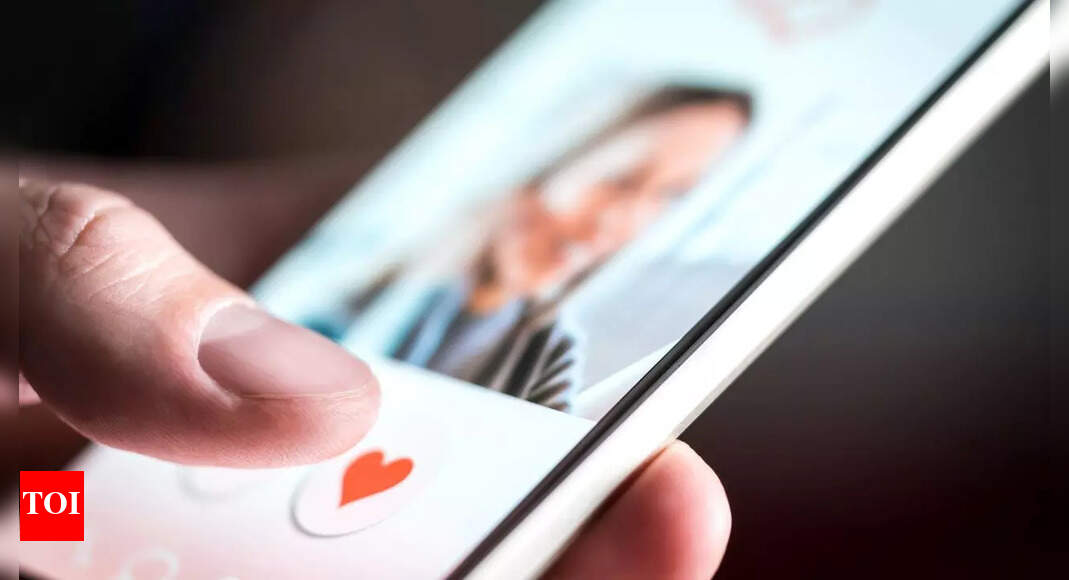 Tinder Tests Height Filter, Sparks Online Debate