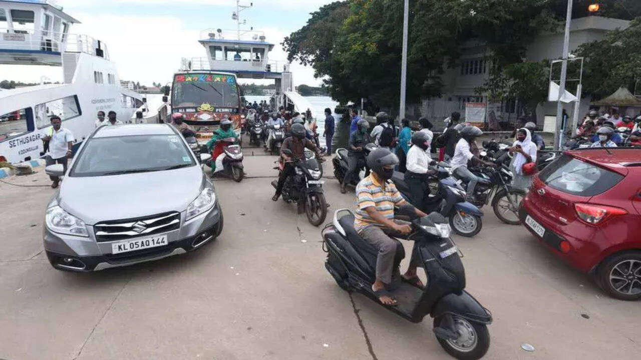 Erect waiting shed at Fort Kochi Ro-Ro jetty within a week, Kerala HC  directs Kochi corporation | Kochi News - Times of India