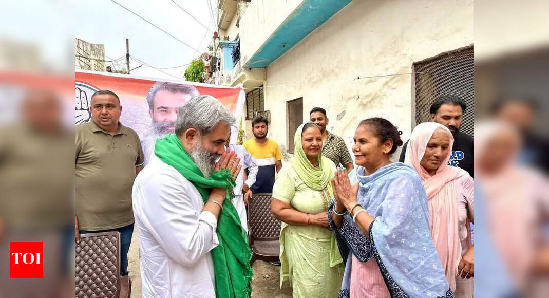 Congress Accuses AAP of Framing Husband for Political Vendetta