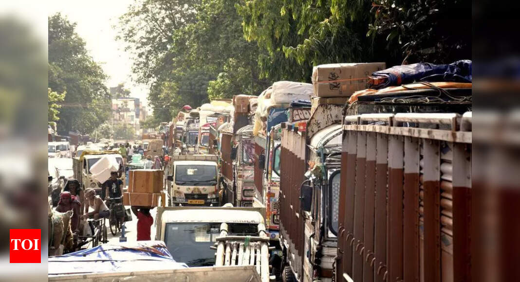 Mumbai Parking Lots Still Charging Motorists Despite Being Free
