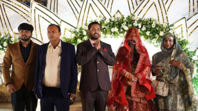  Khan Sir's wedding banter with Tejashwi Yadav goes viral - watch video