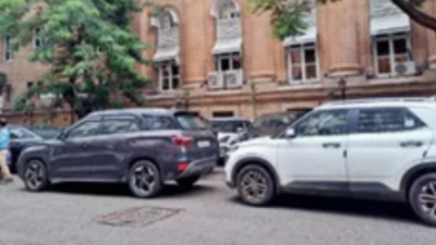 Declared free for use, south Mumbai parking lots still charging motorists