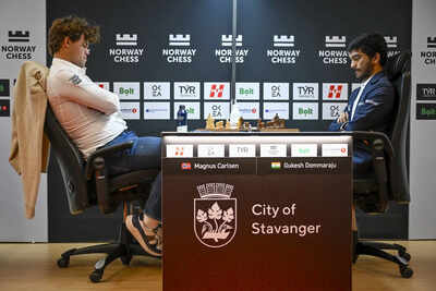  Magnus Carlsen on painful loss to D Gukesh