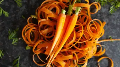 Are we wasting food? Using vegetable peels in gourmet dishes
