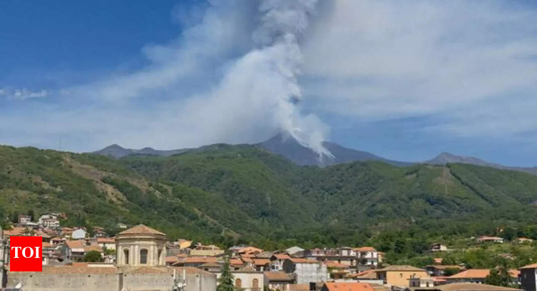 Mount Etna Eruption: Potential health risks locals are exposed to | - Times  of India