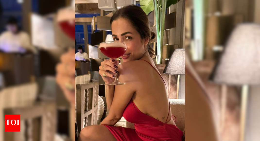 malaika arora backless dress Malaika Arora in bold backless dress is the queen of glam in new pictures