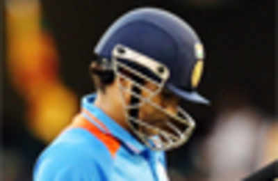 Sachin shouldn't wait for too long to decide his ODI career: Lawson