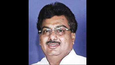 55% employment to Kannadigas in group A, B in all industries: Patil