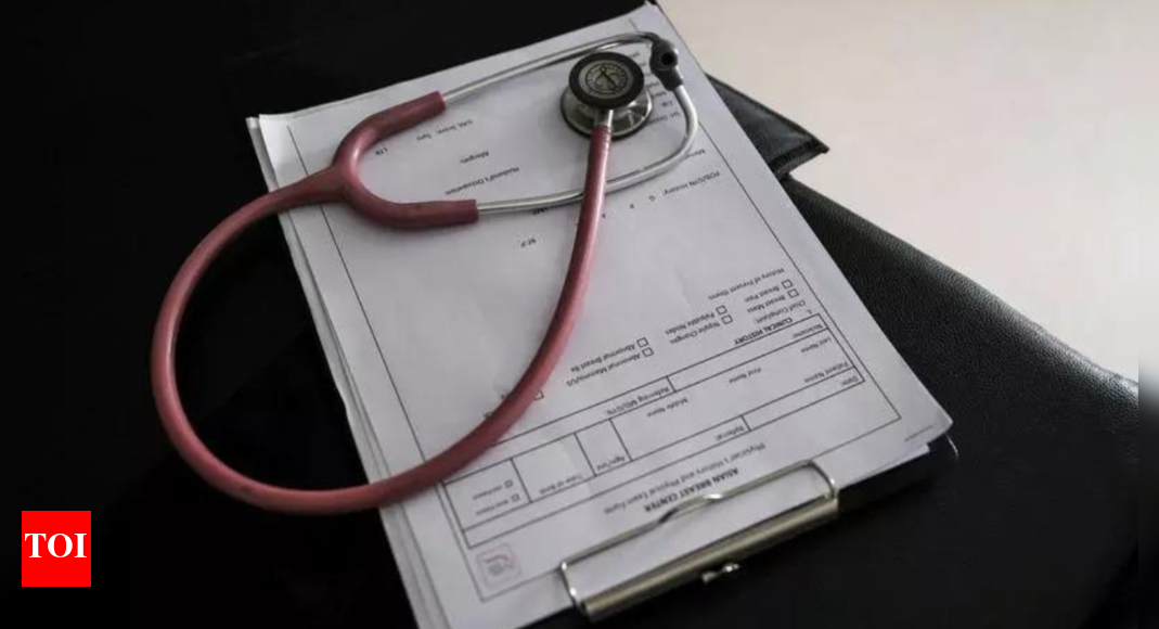 Clinic run by dentist responsible for death of 8 patients sealed