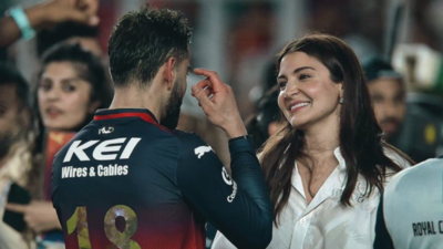  Virat Kohli breaks down, hugs Anushka Sharma after RCB’s maiden IPL triumph - watch